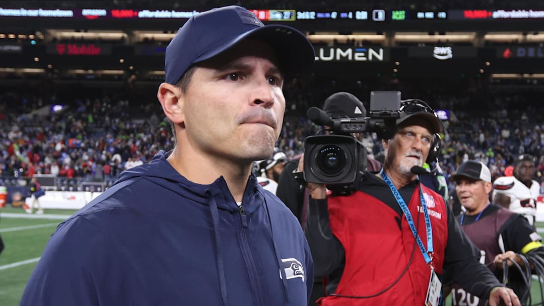 Oct 20, 2025; Seattle, Washington, USA; Seattle Seahawks head coach Mike Macdonald walks off the field after the game against the Houston Texans at Lumen Field. Mandatory Credit: Kevin Ng-Imagn Images Oct 20, 2025; Seattle, Washington, USA; Seattle Seahawks head coach Mike Macdonald walks off the field after the game against the Houston Texans at Lumen Field. Mandatory Credit: Kevin Ng-Imagn Images