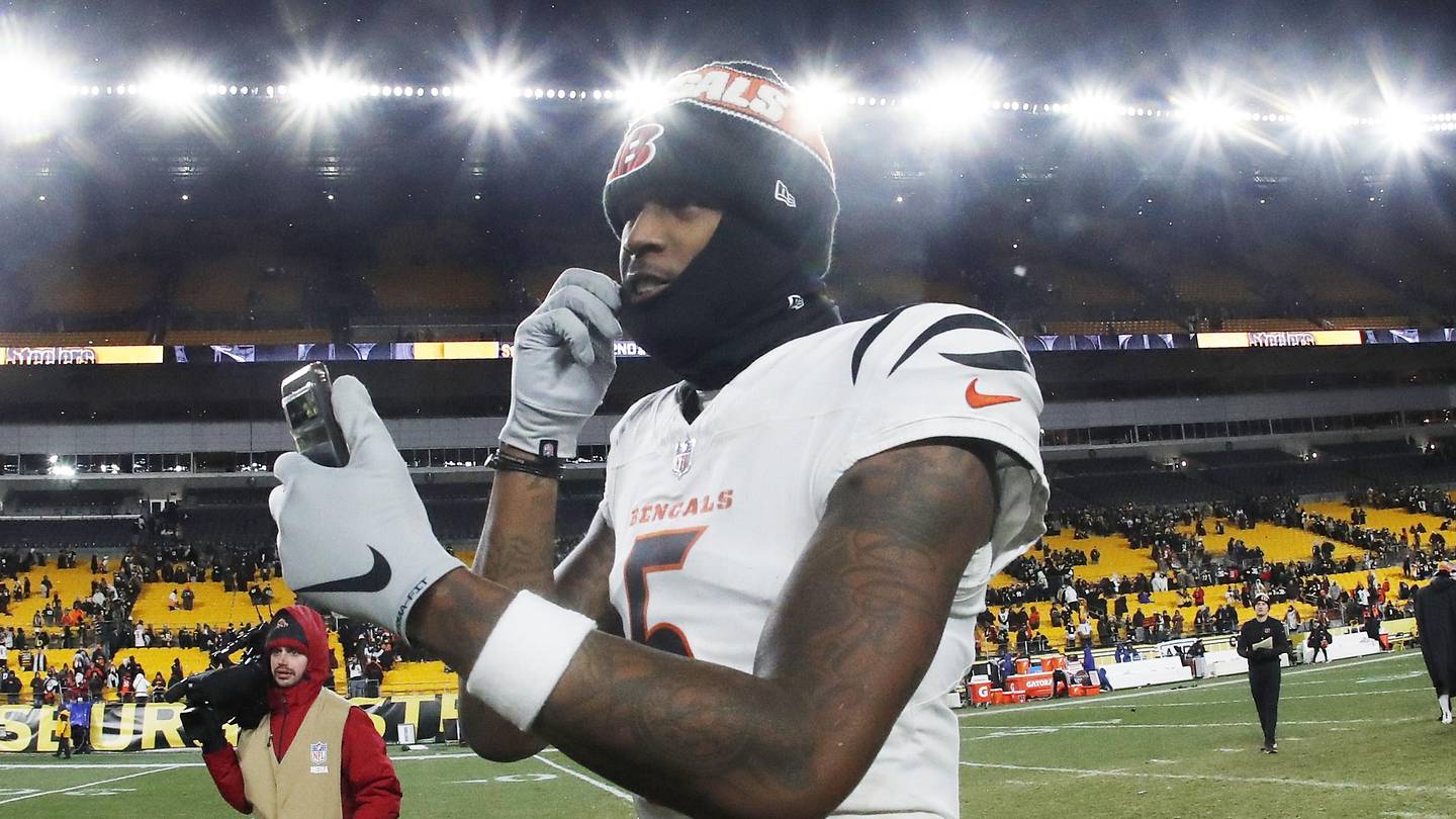 Why the Bengals Are Turning Down Trade Offers for Tee Higgins Amid ...