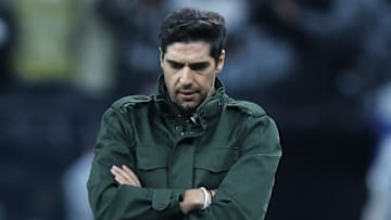 Abel Ferreira foi contestado após derrota do Palmeiras contra o Corinthians