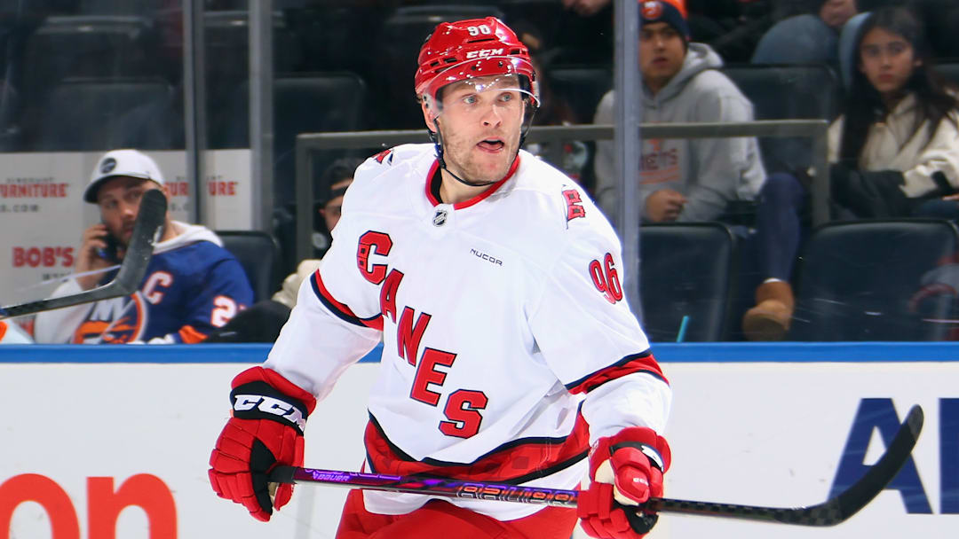Carolina Hurricanes v New York Islanders
