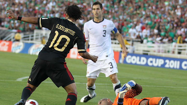 Giovani Dos Santos, Tim Howard