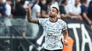 Corinthians enfrenta o Atlético-GO com boas chances de reassumir a liderança do Campeonato Brasileiro. Entenda. 