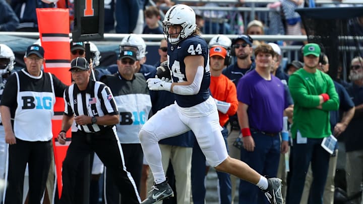  Penn State Nittany Lions tight end Tyler Warren (44)