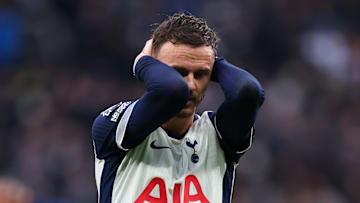 Tottenham Hotspur FC v Fulham FC - Premier League