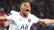 RC Strasbourg v Paris Saint-Germain - Ligue 1