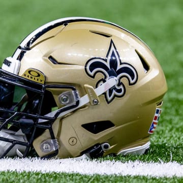 New Orleans Saints helmet 