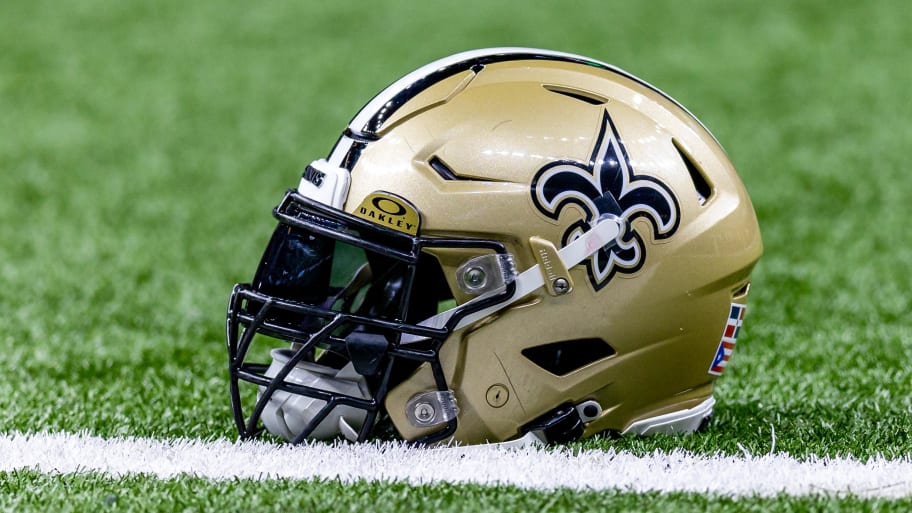 New Orleans Saints helmet  | Stephen Lew-USA TODAY Sports
