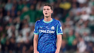 Benjamin Pavard est jugé comme fautif sur les deux buts encaissés face à Lens.