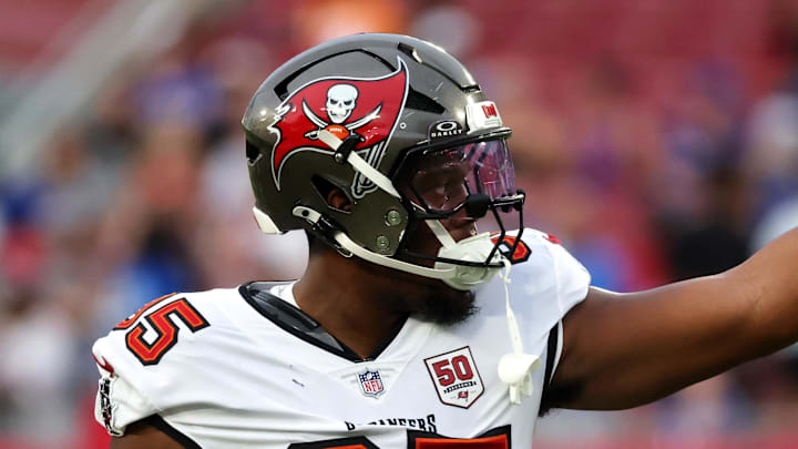 Tampa Bay Buccaneers defensive end Elijah Roberts (95) against the Buffalo Bills.