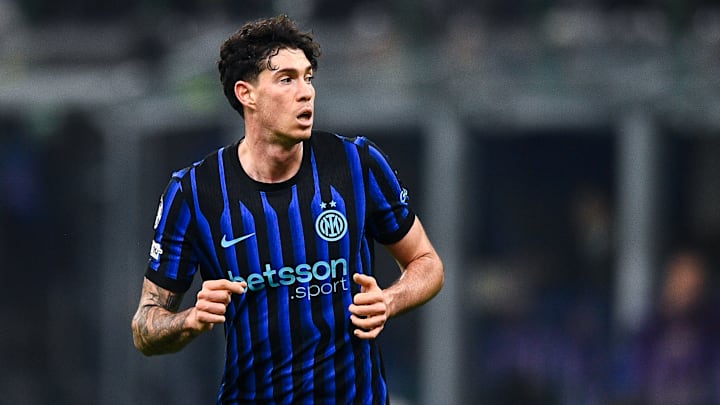 Alessandro Bastoni ferait des appels du pied au Barça.