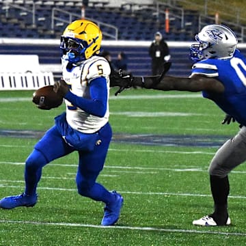 Mervo's Jaylin Solomon led the Mustangs to the 4A/3A state title with 332 total yards.