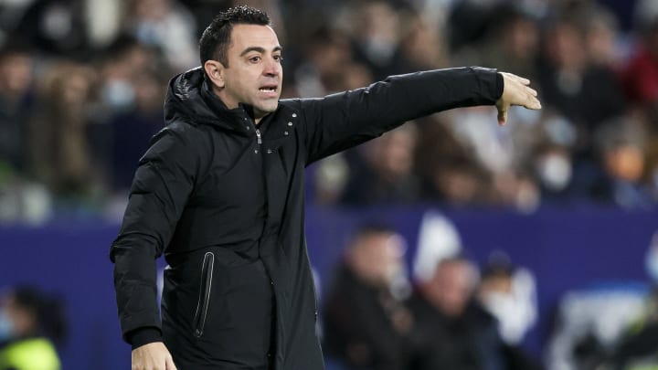 O Barcelona de Xavi Hernández busca chegar às semifinais da Europa League. O Barcelona de Xavi Hernández busca chegar às semifinais da Europa League.