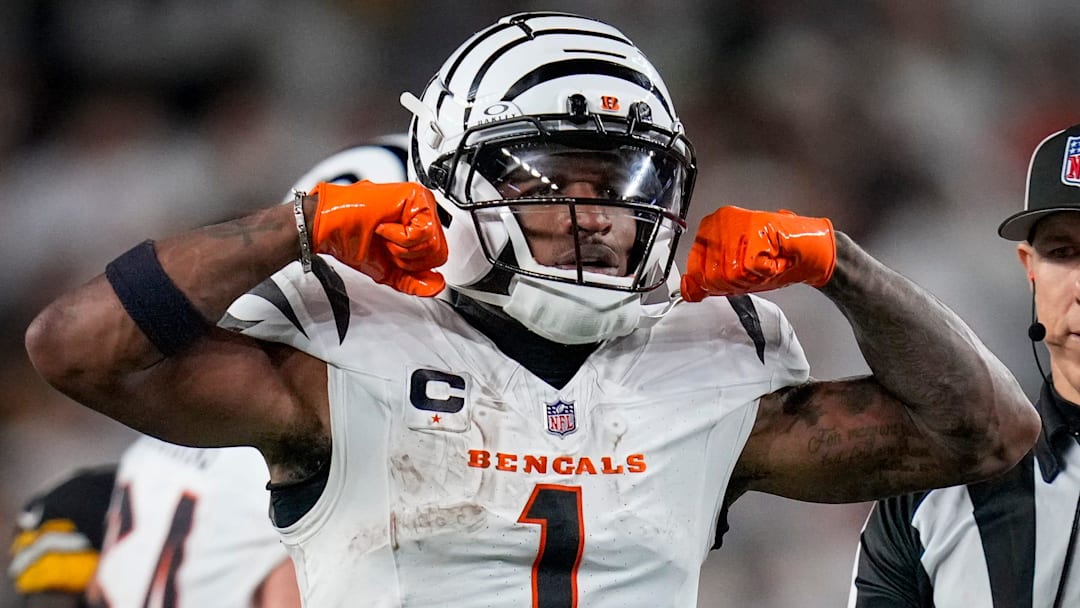 Cincinnati Bengals wide receiver Ja’Marr Chase (1) celebrates a first down in the fourth quarter of the NFL Week 7 game between the Cincinnati Bengals and the Pittsburgh Steelers at Paycor Stadium in downtown Cincinnati on Thursday, Oct. 16, 2025. The Bengals won, 33-31.