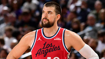 Los Angeles Clippers center Ivica Zubac (40) during a game against the Phoenix Suns.