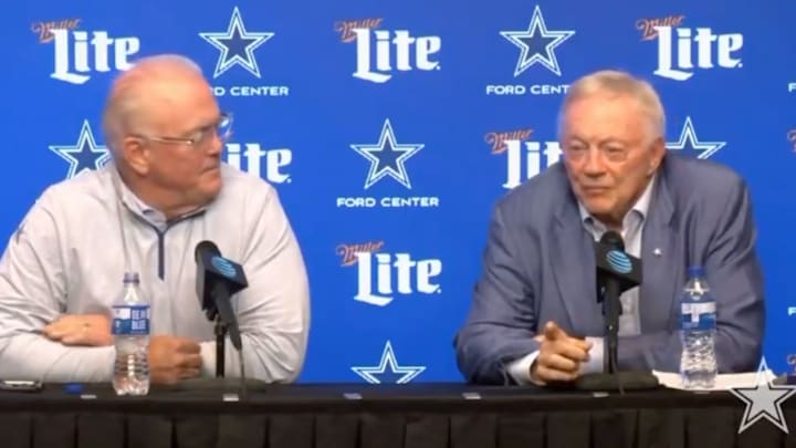 Stephen Jones corrected his father after he kept calling Micah Parsons, “Michael.” Stephen Jones corrected his father after he kept calling Micah Parsons, “Michael.”