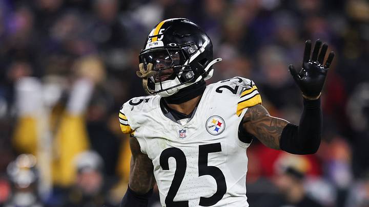 AFC Wild Card Playoffs: Pittsburgh Steelers v Baltimore Ravens