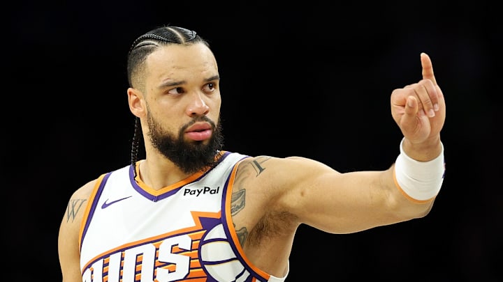 Phoenix Suns v Minnesota Timberwolves