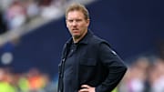 Julian Nagelsmann an der Seitenlinie. Die Zukunft seines Torhüters beschäftigt auch den Bundestrainer