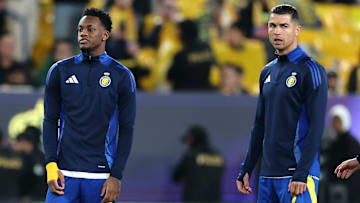 Jhon Durán y Cristiano Ronaldo, antes de un juego del Al-Nassr