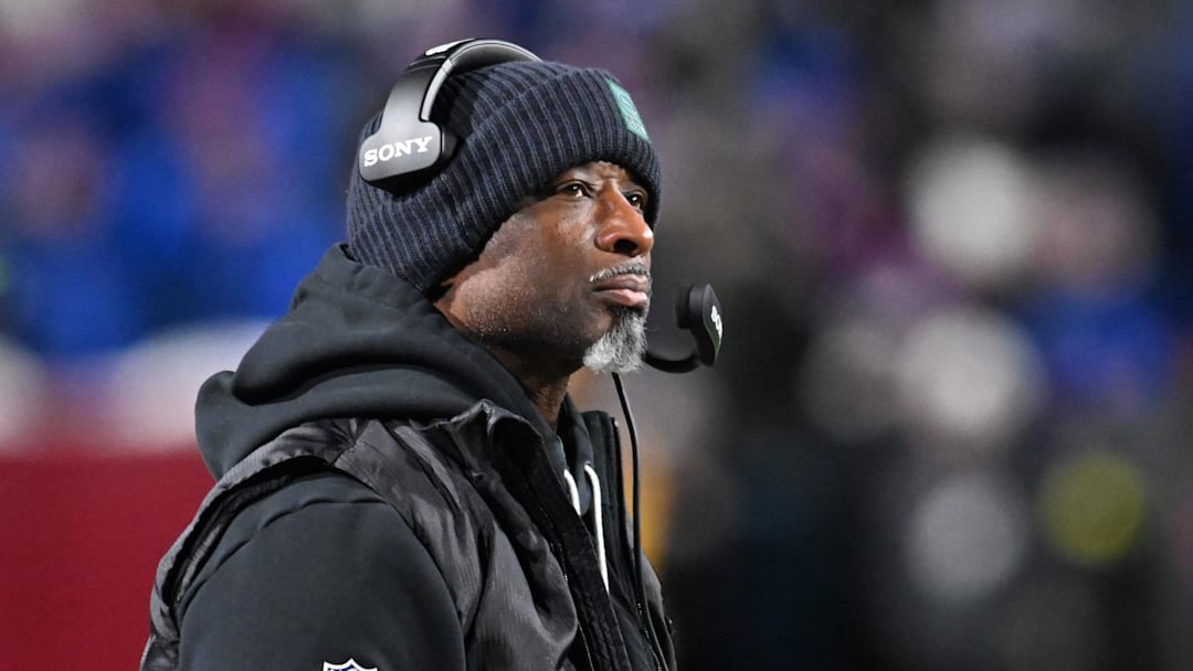 New York Jets head coach Aaron Glenn looks on during the second half against the Buffalo Bills at Highmark Stadium. 