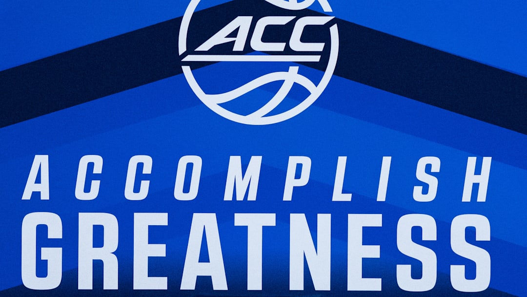 In this latest round of Syracuse Orange sports news, a 3-star center has officially signed, and 'Cuse gets a bowl projection.