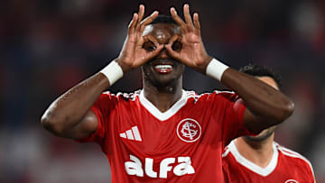 Garoto está de saída para o futebol árabe Garoto está de saída para o futebol árabe