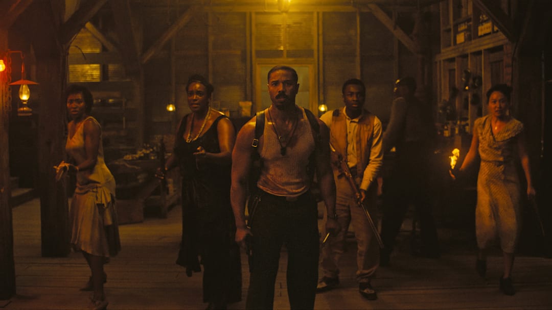 (L-r) JAYME LAWSON as Pearline, WUNMI MOSAKU as Annie, MICHAEL B. JORDAN as Smoke, MILES CATON as Sammie Moore, and LI JUN LI as Grace Chow, in Warner Bros. Pictures’ “SINNERS,” a Warner Bros. Pictures release.