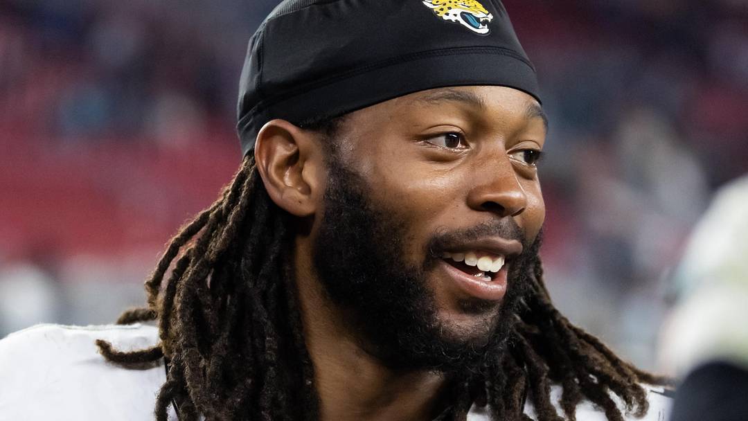 Nov 23, 2025; Glendale, Arizona, USA; Jacksonville Jaguars wide receiver Jakobi Meyers (3) against the Arizona Cardinals at State Farm Stadium. Mandatory Credit: Mark J. Rebilas-Imagn Images