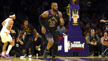 LeBron James y Los Angeles Lakers buscarán alcanzar la final del Torneo NBA entre temporada