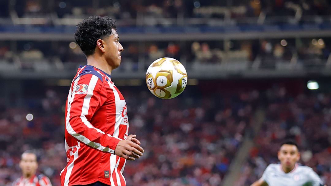 Chivas v Cruz Azul - Playoffs Torneo Apertura 2025 Liga MX