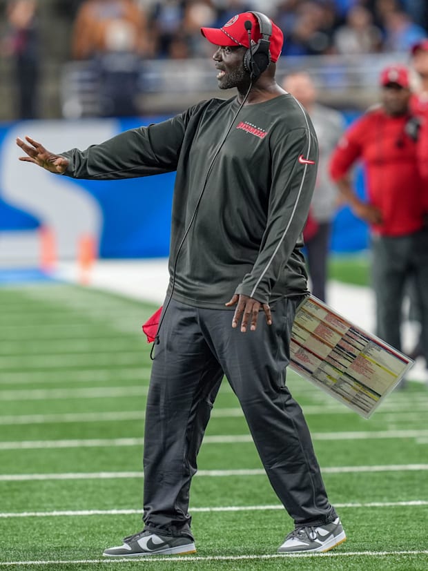 Todd Bowles talks with the referees during the second half of the N.F.L. game against the Tampa Bay Buccaneers. Todd Bowles talks with the referees during the second half of the N.F.L. game against the Tampa Bay Buccaneers.