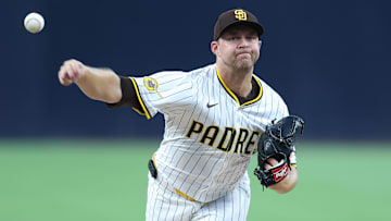 Cincinnati Reds v San Diego Padres