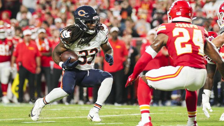 Ian Wheeler makes a cut looking for an opening in Thursday's Bears win over the Chiefs.