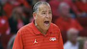 Houston Cougars head coach Kelvin Sampson reacts after a play during the second half against the Auburn Tigers.