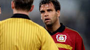 Ulf Kirsten (r) gilt als Bundesliga-Ikone