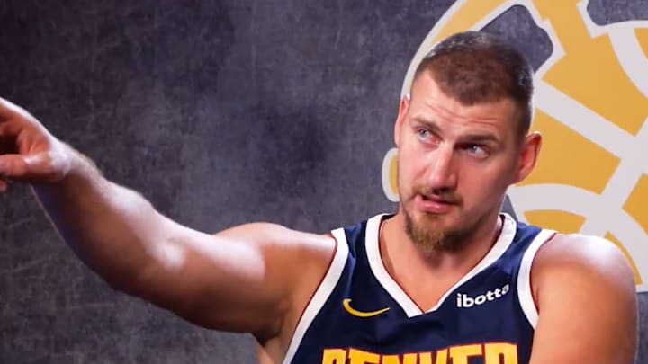 Nikola Jokic explains how he threw a no-look pass to Aaron Gordon. Nikola Jokic explains how he threw a no-look pass to Aaron Gordon.