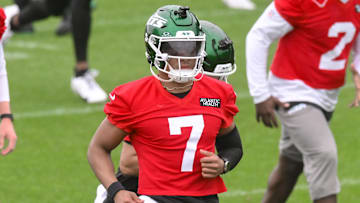 NY Jets quarterback Justin Fields