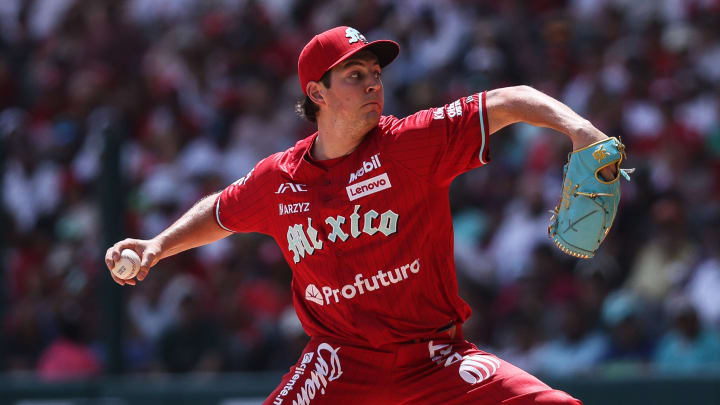 Trevor Bauer está rompiendo récords en México