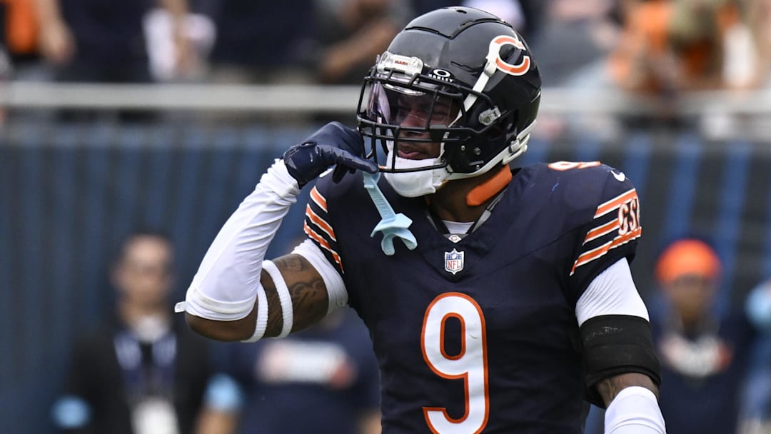Chicago Bears safety Jaquan Brisker (9) after sacking Los Angeles Rams linebacker Jared Verse (8) during the second half at Soldier Field.