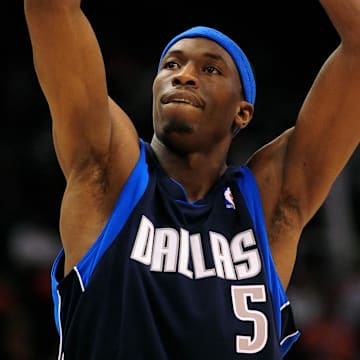 Jan. 28, 2010; Phoenix, AZ, USA; Dallas Mavericks guard (5) Josh Howard against the Phoenix Suns at the US Airways Center. Mandatory Credit: Mark J. Rebilas-Imagn Images