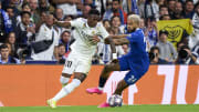 Vinícius Júnior deu assistência para gol de Benzema no primeiro tempo