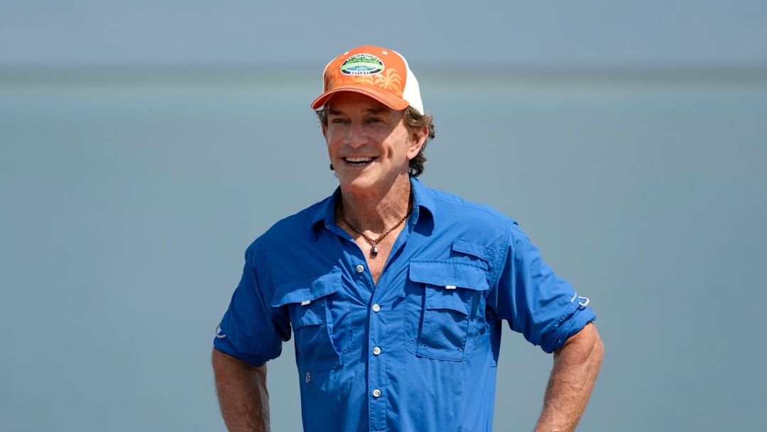 “Lovable Losers” – SURVIVOR Pictured (L-R): Jeff Probst. Photo: Robert Voets/CBS ©2025 CBS Broadcasting, Inc. All Rights Reserved.