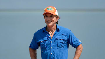 “Lovable Losers” – SURVIVOR Pictured (L-R): Jeff Probst. Photo: Robert Voets/CBS ©2025 CBS Broadcasting, Inc. All Rights Reserved.