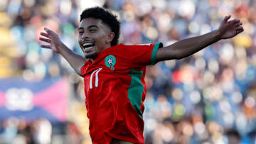 Yassine heiß begehrt