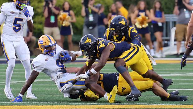 Photo Gallery: West Virginia Beats Pitt in the Backyard Brawl