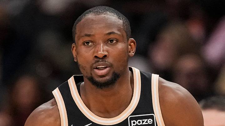 Atlanta Hawks forward Jonathan Kuminga (0) brings the ball up the court against the Washington Wizards during the second half at State Farm Arena on February 26, 2026.