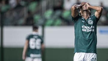 O Goiás não saiu do zero contra o Gimnasia La Plata.