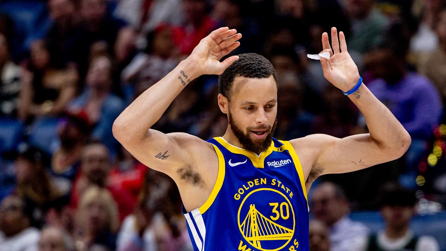 Warriors Star Stephen Curry Practices Despite Grade 1 Hamstring Strain, Likely Out Games 2-4