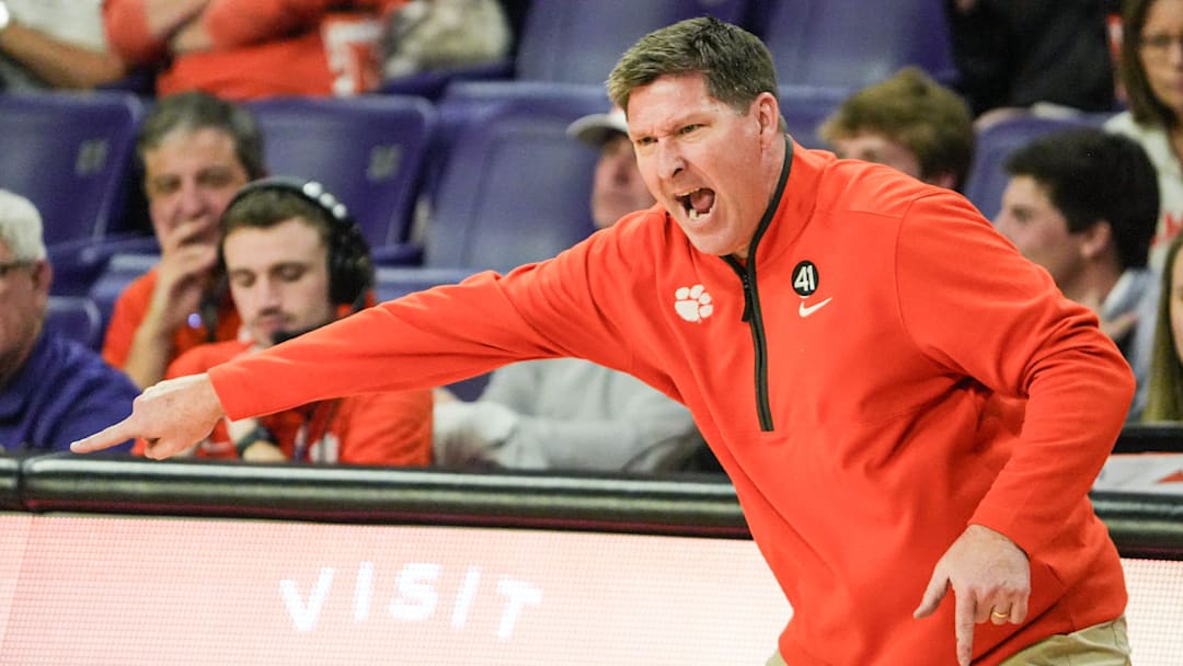 Clemson basketball prepares for a key non-conference matchup as perimeter defense takes center stage against Cincinnati. Clemson basketball prepares for a key non-conference matchup as perimeter defense takes center stage against Cincinnati.