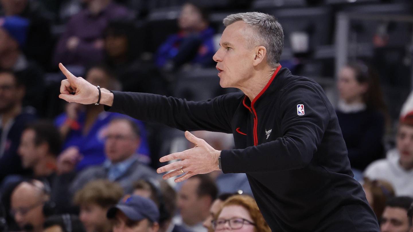 Bulls Make Perplexing Coaching Decision - Vimarsana News